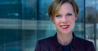 Ms Isabelle Gillet