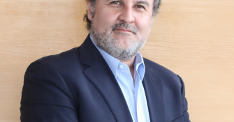 Prof Alvaro Mendez 