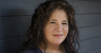 Ms Jennifer Clickner