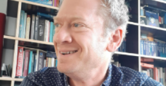 Dr Jair van der Lijn 